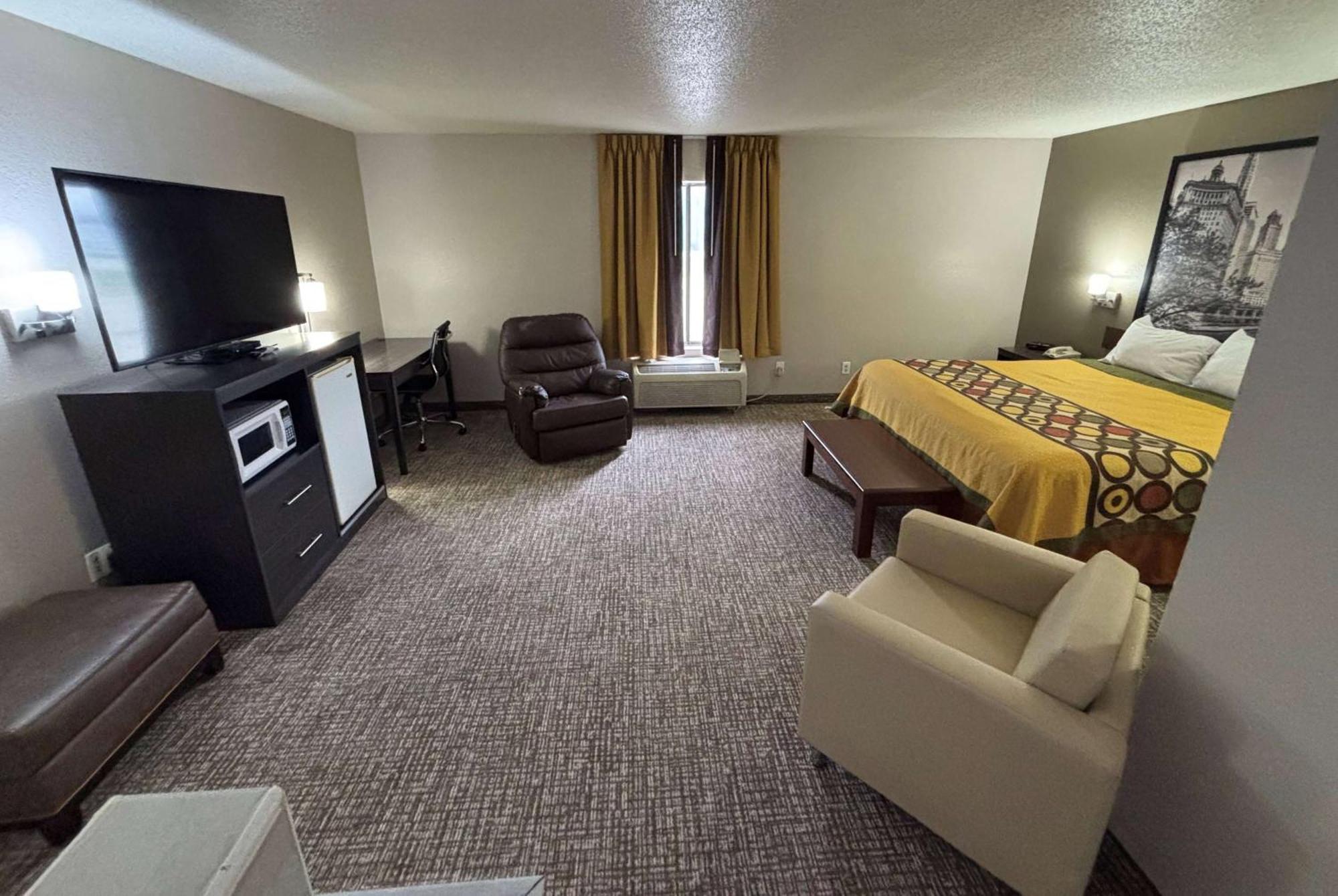 Super 8 By Wyndham Marshall Exterior foto
